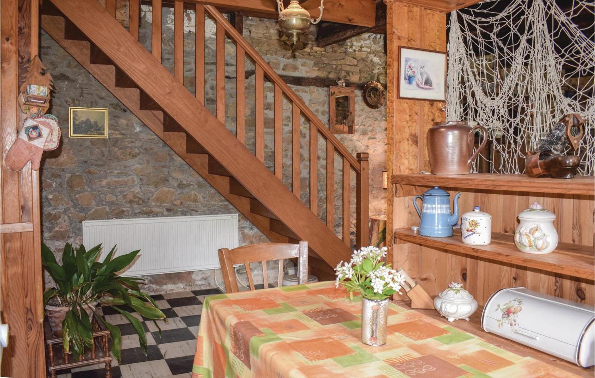 Lovely Home In Le Faouet With Kitchen Eksteriør bilde