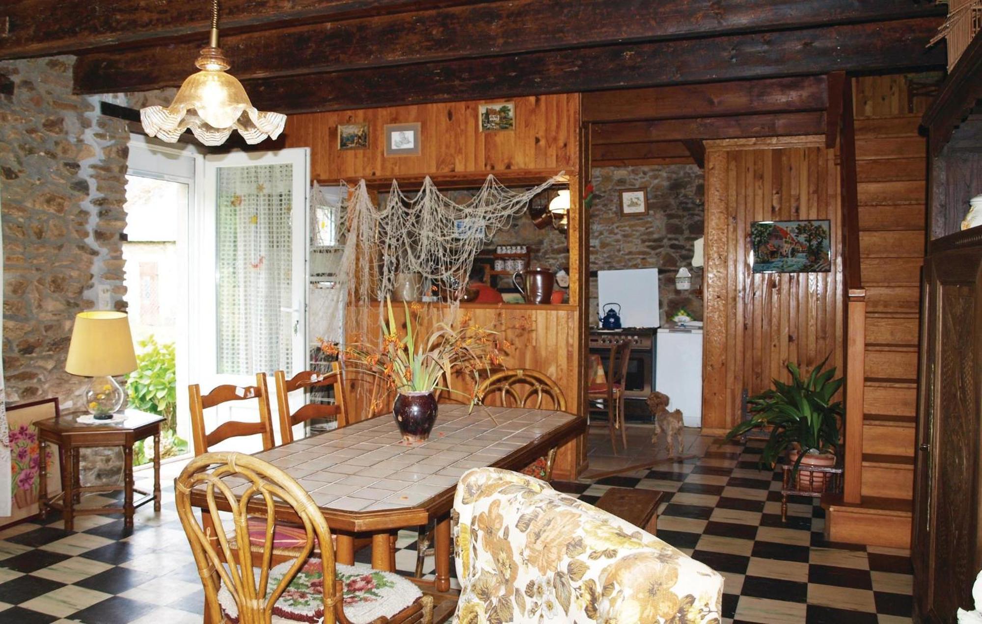 Lovely Home In Le Faouet With Kitchen Eksteriør bilde