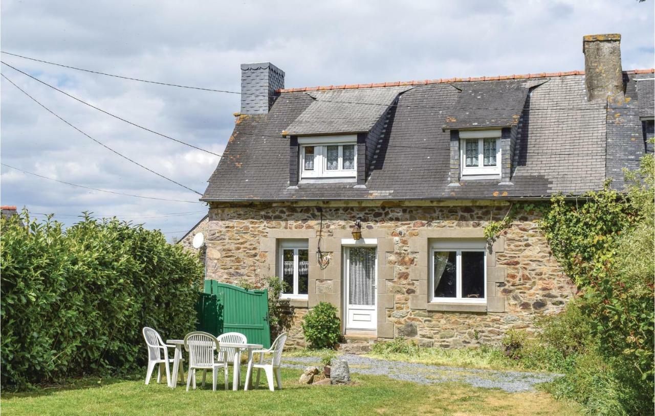 Lovely Home In Le Faouet With Kitchen Eksteriør bilde